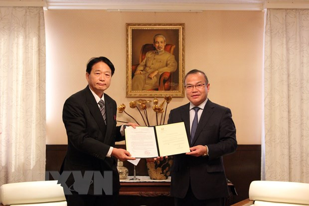 Designan a ciudadanos japoneses como cónsules honorarios de Vietnam en Nagoya y Mie ảnh 1 Designan a ciudadanos japoneses como cónsules honorarios de Vietnam en Nagoya y Mie ảnh 1