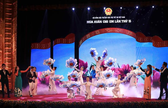 Efectúan en Vietnam programa artístico en beneficio de niños desfavorecidos ảnh 1