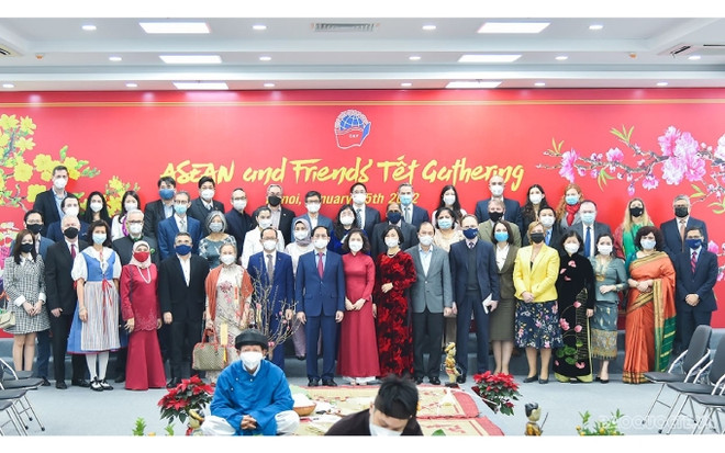 Celebran en Hanoi intercambio entre países de ASEAN con motivo del Año Nuevo Lunar ảnh 1 Celebran en Hanoi intercambio entre países de ASEAN con motivo del Año Nuevo Lunar ảnh 1