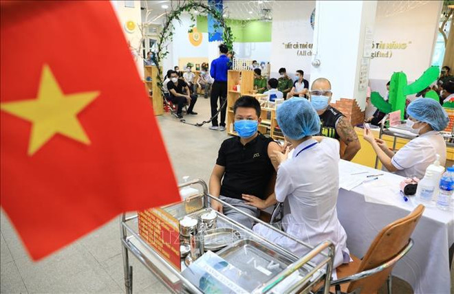 Embajador de Israel resalta esfuerzos del gobierno de Vietnam en el control del COVID-19 ảnh 1