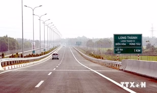 Ciudad Ho Chi Minh prioriza proyectos de transporte clave para conectividad regional ảnh 1