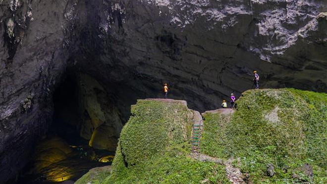 Tour a cueva Son Doong capta atención especial de turistas en Vietnam ảnh 3 Tour a cueva Son Doong capta atención especial de turistas en Vietnam ảnh 3
