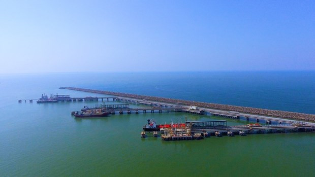 Suministrará empresa azerbaiyano cinco millones de barriles de crudo a refinería vietnamita ảnh 1 Suministrará empresa azerbaiyano cinco millones de barriles de crudo a refinería vietnamita ảnh 1