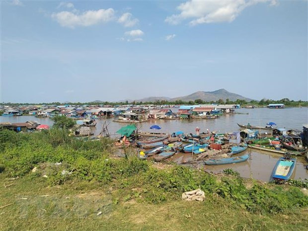 Afirma Vietnam apoyo a reubicados camboyanos vietnamitas en Tonle Sap ảnh 1 Afirma Vietnam apoyo a reubicados camboyanos vietnamitas en Tonle Sap ảnh 1