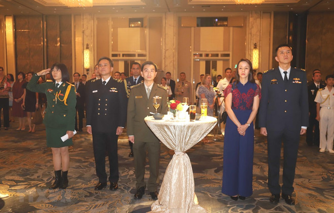 Celebran en Singapur LXXV Aniversario de fundación del Ejército de Vietnam ảnh 1 Celebran en Singapur LXXV Aniversario de fundación del Ejército de Vietnam ảnh 1