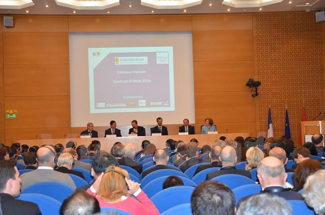 Seminario “Vietnam- nuevo dragón asiático” en Francia ảnh 1 Seminario “Vietnam- nuevo dragón asiático” en Francia ảnh 1