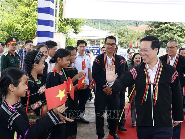 Presidente asiste al Festival de la Gran Unidad Nacional en provincia de Phu Yen ảnh 1 Presidente asiste al Festival de la Gran Unidad Nacional en provincia de Phu Yen ảnh 1