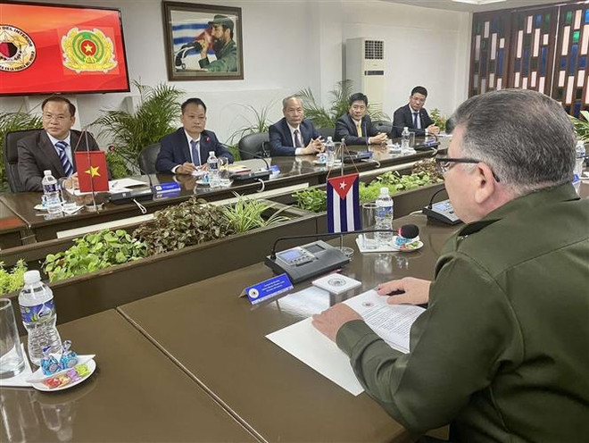 Delegación del Ministerio de Seguridad Pública de Vietnam visita Cuba ảnh 1 Delegación del Ministerio de Seguridad Pública de Vietnam visita Cuba ảnh 1