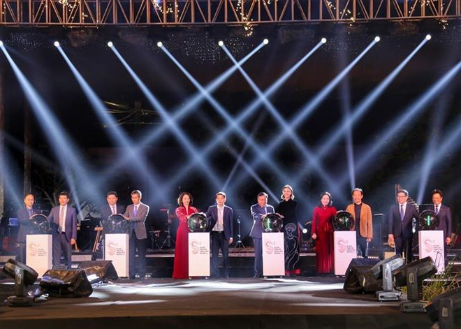 Celebran múltiples actividades en Festival de Diseño Creativo de Hanoi 2023 ảnh 1 Celebran múltiples actividades en Festival de Diseño Creativo de Hanoi 2023 ảnh 1