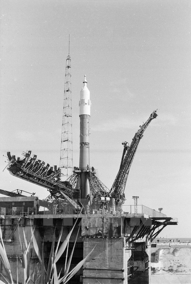 En Hanoi se reúnen Pham Tuan y Víktor Gorbatko tras 35 años ảnh 3 En Hanoi se reúnen Pham Tuan y Víktor Gorbatko tras 35 años ảnh 3