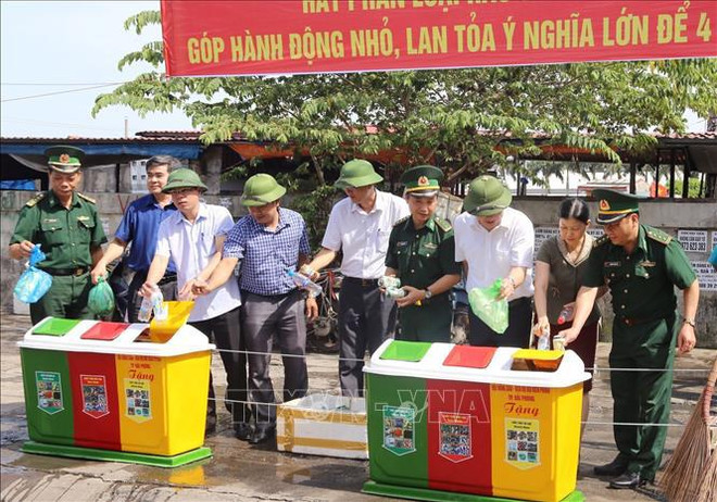 Promueven papel de comunidad residencial y empresarial en protección ambiental en Vietnam ảnh 2 Promueven papel de comunidad residencial y empresarial en protección ambiental en Vietnam ảnh 2