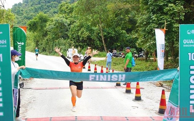 Quang Binh organiza maratón para iniciar temporada turística 2022 ảnh 1 Quang Binh organiza maratón para iniciar temporada turística 2022 ảnh 1