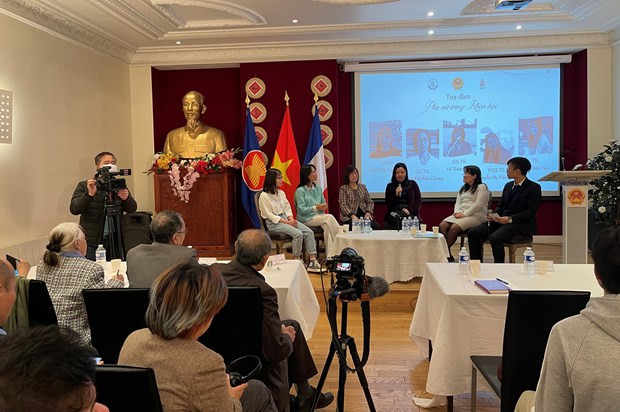 Seminario honra a generaciones de científicas vietnamitas en Francia ảnh 1