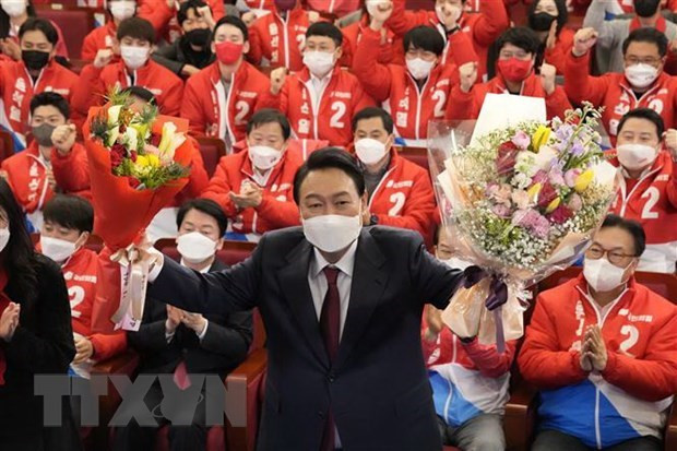 Vietnam felicita al presidente electo de Corea del Sur ảnh 1 Vietnam felicita al presidente electo de Corea del Sur ảnh 1