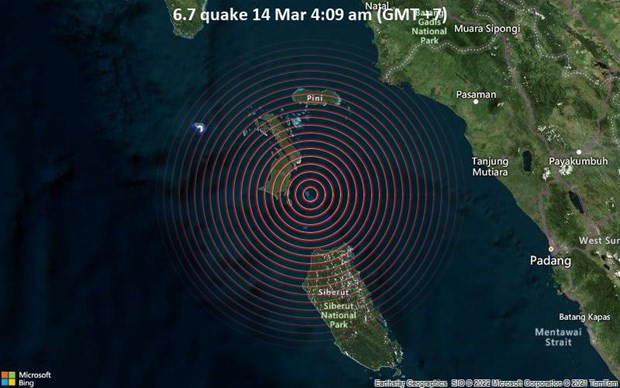 Terremoto de magnitud 6,8 sacude Indonesia ảnh 1