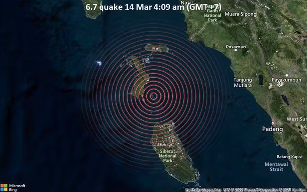 Terremoto de magnitud 6,8 sacude Indonesia ảnh 1