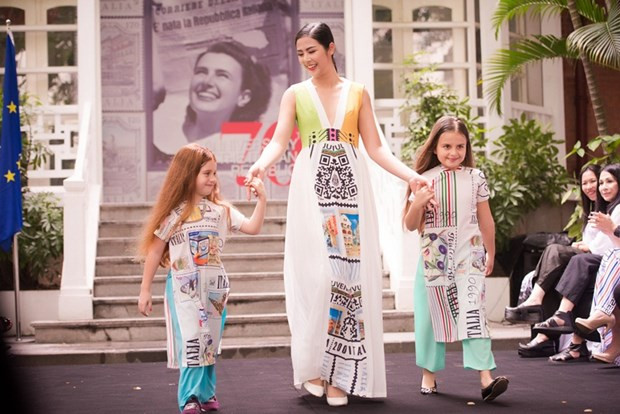 Traje tradicional de Ao Dai inspira a diseñadores vietnamitas e italianos ảnh 1 Traje tradicional de Ao Dai inspira a diseñadores vietnamitas e italianos ảnh 1
