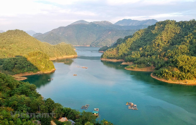 Vietnam busca soluciones para recuperar sector turístico en 2022 ảnh 1 Vietnam busca soluciones para recuperar sector turístico en 2022 ảnh 1