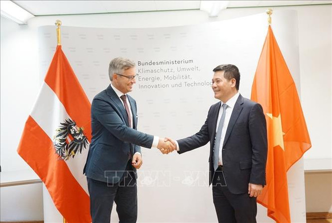 Vietnam y Austria por impulsar cooperación en energías renovables y desarrollo sostenible ảnh 1 Vietnam y Austria por impulsar cooperación en energías renovables y desarrollo sostenible ảnh 1