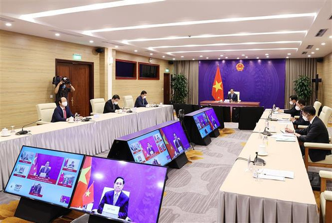 Ningún país está a salvo mientras otros luchan contra COVID-19, afirma premier vietnamita ảnh 2 Ningún país está a salvo mientras otros luchan contra COVID-19, afirma premier vietnamita ảnh 2