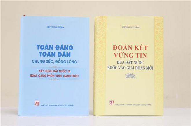Presentan al público libros del máximo dirigente partidista de Vietnam ảnh 1 Presentan al público libros del máximo dirigente partidista de Vietnam ảnh 1