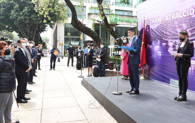 Inauguran en México exposición fotográfica “Vietnam: Atracción eterna” ảnh 1 Inauguran en México exposición fotográfica “Vietnam: Atracción eterna” ảnh 1