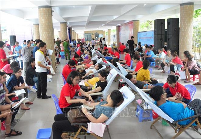 Donan más de mil 500 unidades de sangre durante campaña voluntaria en Vietnam ảnh 1