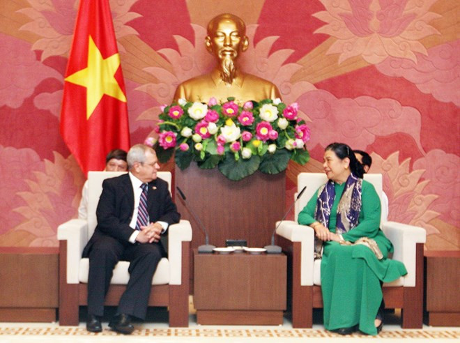 Vicepresidenta de Asamblea Nacional de Vietnam recibe a una delegación parlamentaria de Cuba ảnh 1 Vicepresidenta de Asamblea Nacional de Vietnam recibe a una delegación parlamentaria de Cuba ảnh 1