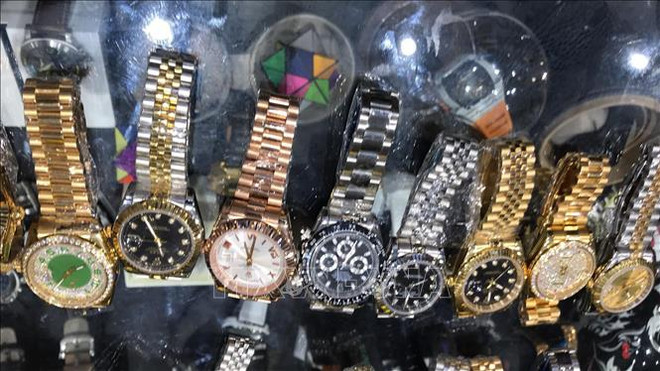 Destacan potencialidad de la venta de relojes en el mercado vietnamita ảnh 1 Destacan potencialidad de la venta de relojes en el mercado vietnamita ảnh 1