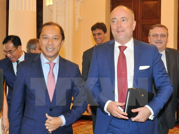 Hungría ratificará pronto Tratado de Libre Comercio Vietnam-UE ảnh 1 Hungría ratificará pronto Tratado de Libre Comercio Vietnam-UE ảnh 1