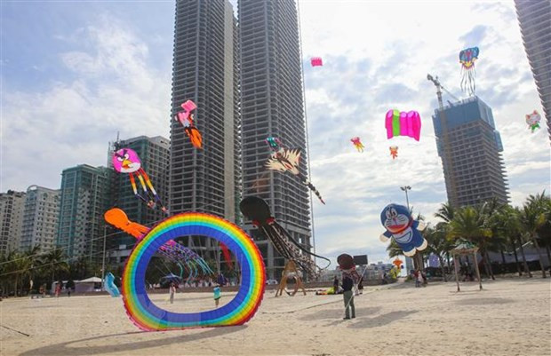 Visitantes a ciudad vietnamita se triplican en los feriados ảnh 1