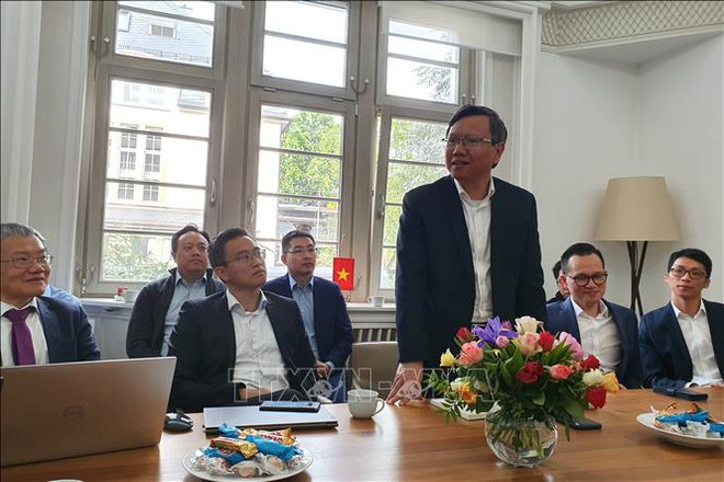 Vietnamitas en ultramar celebran el 47 aniversario de la Reunificación Nacional ảnh 1 Vietnamitas en ultramar celebran el 47 aniversario de la Reunificación Nacional ảnh 1