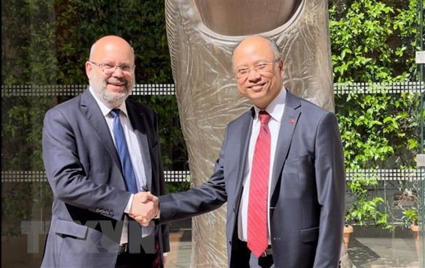 Fortalecen cooperación entre localidades vietnamita y francesa ảnh 1