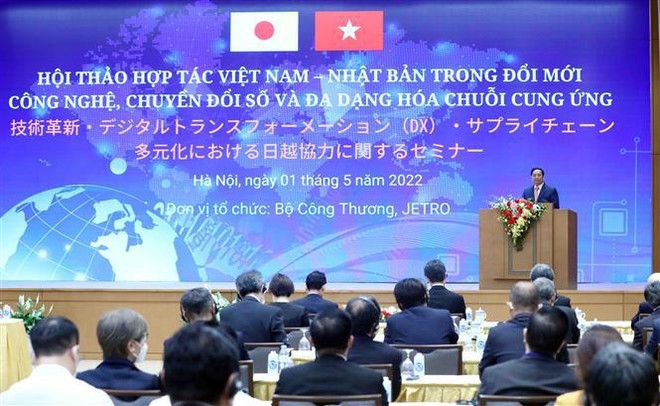 Primer ministro japonés destaca potencialidades de cooperación con Vietnam ảnh 1 Primer ministro japonés destaca potencialidades de cooperación con Vietnam ảnh 1