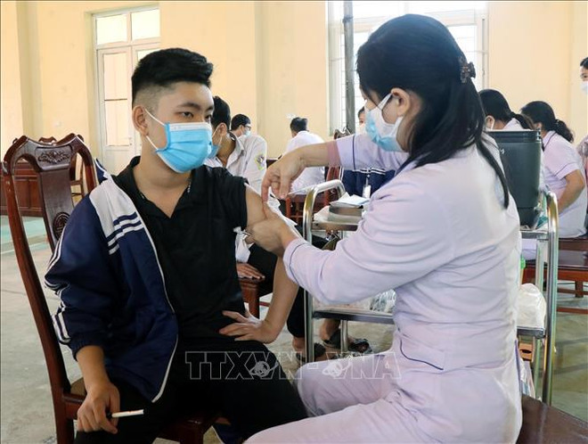 Disminuye cifra de casos diarios de COVID-19 en Vietnam ảnh 1 Disminuye cifra de casos diarios de COVID-19 en Vietnam ảnh 1