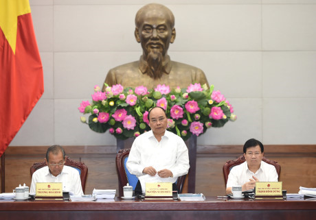 Gobierno vietnamita debate perfeccionamiento legislativo ảnh 1  Gobierno vietnamita debate perfeccionamiento legislativo ảnh 1