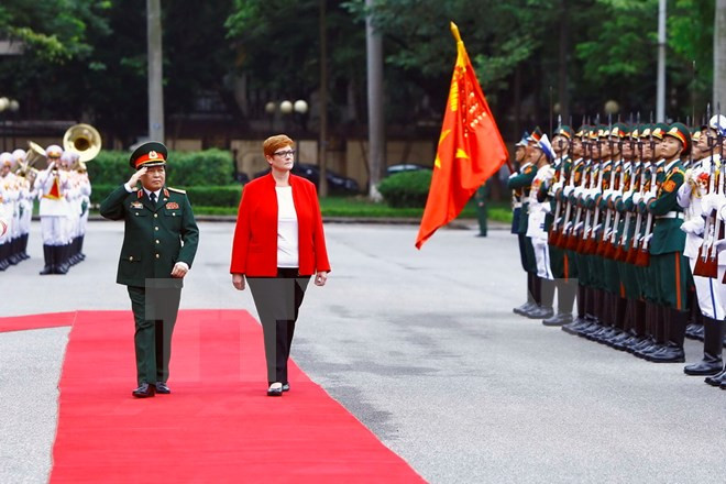 Ministros de Defensa de Vietnam y Australia intercambian sobre cooperación bilateral ảnh 1 Ministros de Defensa de Vietnam y Australia intercambian sobre cooperación bilateral ảnh 1