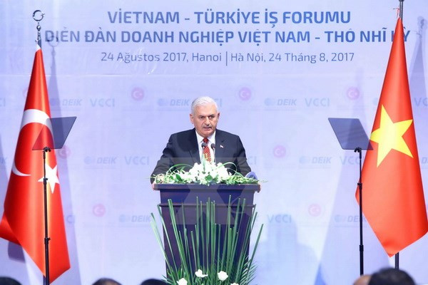 Premier turco concluye visita oficial a Vietnam ảnh 1 Premier turco concluye visita oficial a Vietnam ảnh 1