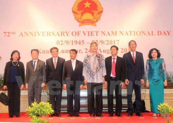 Vietnamitas en el extranjero celebran el Día Nacional de Independencia ảnh 1 Vietnamitas en el extranjero celebran el Día Nacional de Independencia ảnh 1
