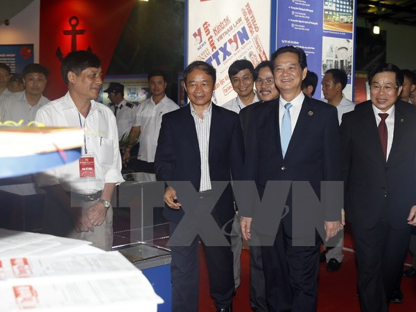 Exposición resalta logros socioeconómicos de 70 años de Vietnam ảnh 1 Exposición resalta logros socioeconómicos de 70 años de Vietnam ảnh 1