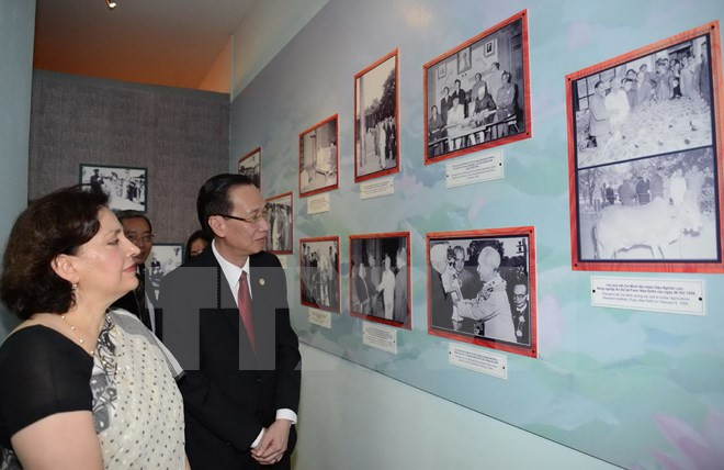En Ciudad Ho Chi Minh exposición sobre amistad Vietnam - India ảnh 1 En Ciudad Ho Chi Minh exposición sobre amistad Vietnam - India ảnh 1