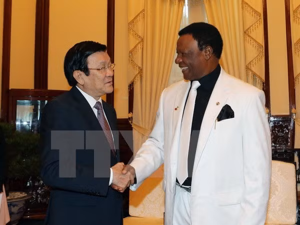Presidente recibe a saliente embajador nigeriano ảnh 1