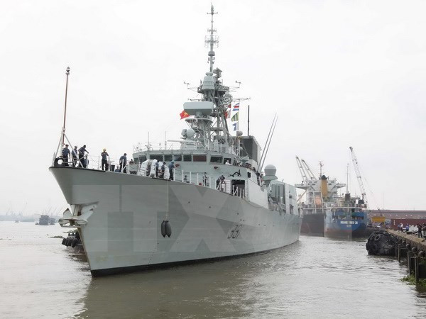 Buque naval de Canadá arriba Ciudad Ho Chi Minh ảnh 1 Buque naval de Canadá arriba Ciudad Ho Chi Minh ảnh 1