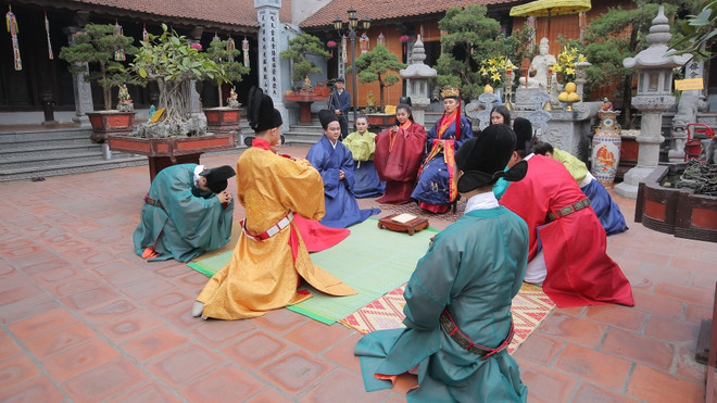 Promueven en Vietnam la preservación de trajes tradicionales ảnh 1 Promueven en Vietnam la preservación de trajes tradicionales ảnh 1