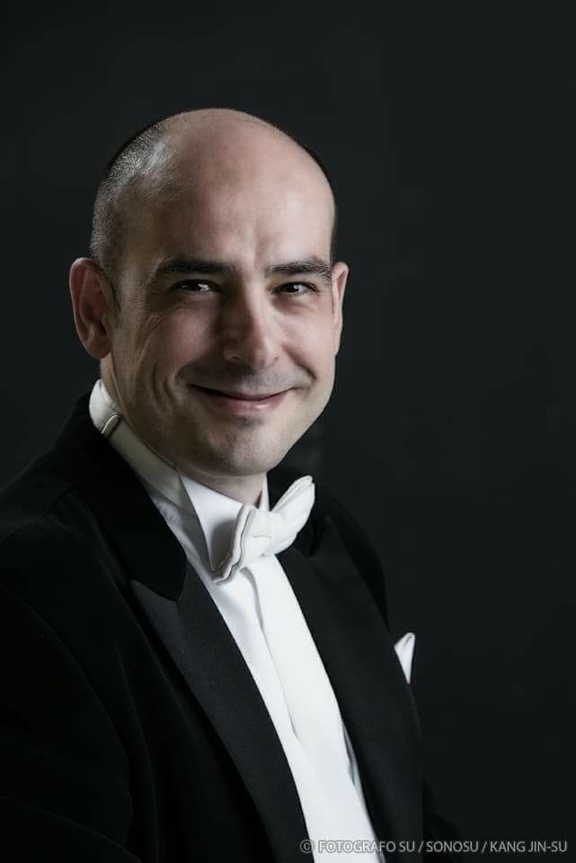 Conductor español dirigirá concierto del año nuevo en Vietnam ảnh 1 Conductor español dirigirá concierto del año nuevo en Vietnam ảnh 1