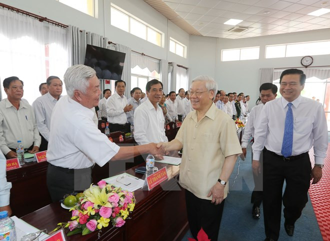 Líder partidista vietnamita inspecciona situación de sequía en provincia sureña ảnh 1 Líder partidista vietnamita inspecciona situación de sequía en provincia sureña ảnh 1