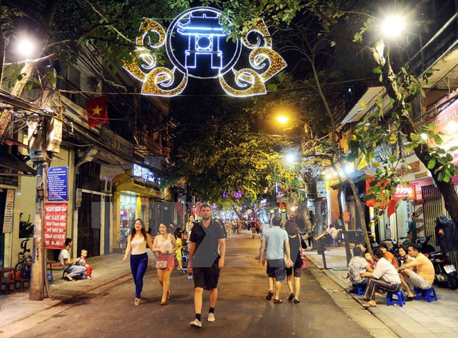 Exponen imágenes y documentos sobre lazos entre Hanoi y Toulouse ảnh 1 Exponen imágenes y documentos sobre lazos entre Hanoi y Toulouse ảnh 1