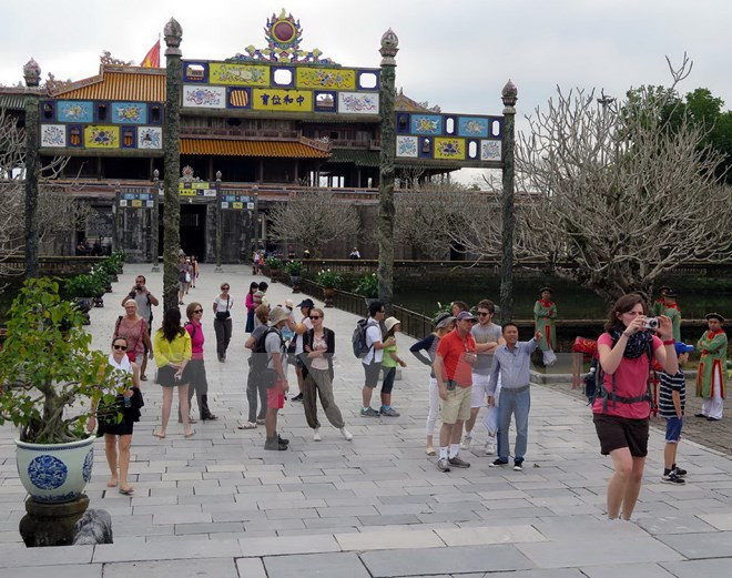 Centro de Reliquias de Hue recibe dispositivo médico al servicio de turistas ảnh 1 Centro de Reliquias de Hue recibe dispositivo médico al servicio de turistas ảnh 1