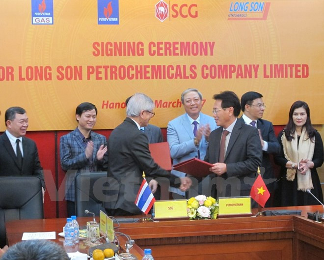 Firman contratos relacionados con grandes proyectos petroquímicos en Vietnam ảnh 1 Firman contratos relacionados con grandes proyectos petroquímicos en Vietnam ảnh 1