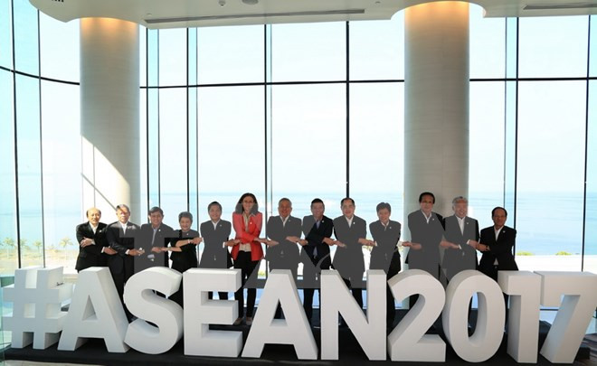 La ASEAN en su 50 aniversario: Oportunidades y desafíos ảnh 1 La ASEAN en su 50 aniversario: Oportunidades y desafíos ảnh 1